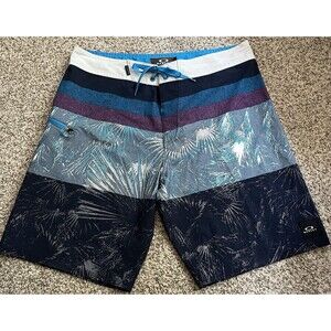 Men's Oakley Board Shorts, Size 34